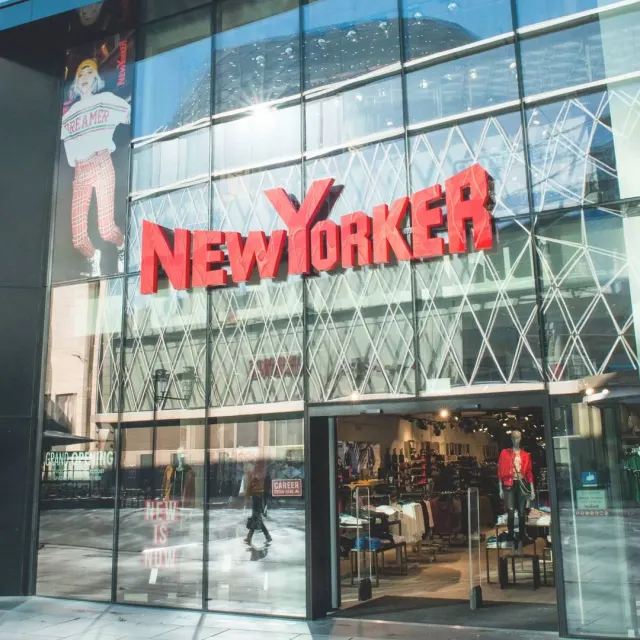 New Yorker clothing store exterior